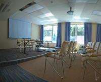 Зал для конференций, семинаров, тренингов в Ленобласти вместимостью до 40 человек 